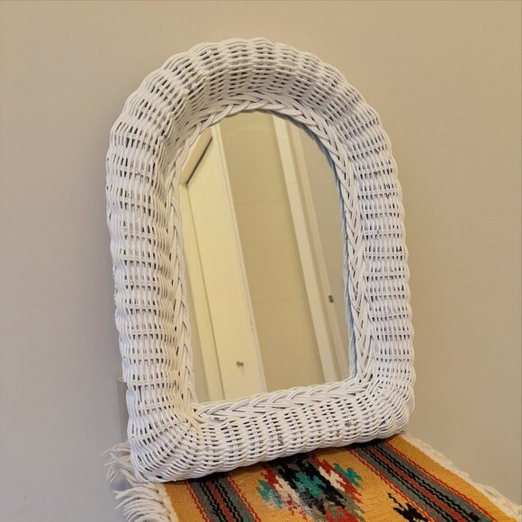 Vintage White Wicker Arch Shabby Chic Boho Mirror - Picture 1 of 4
